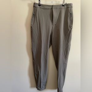 Lululemon Sz 10 New Pants. Never worn.  Light green colour.